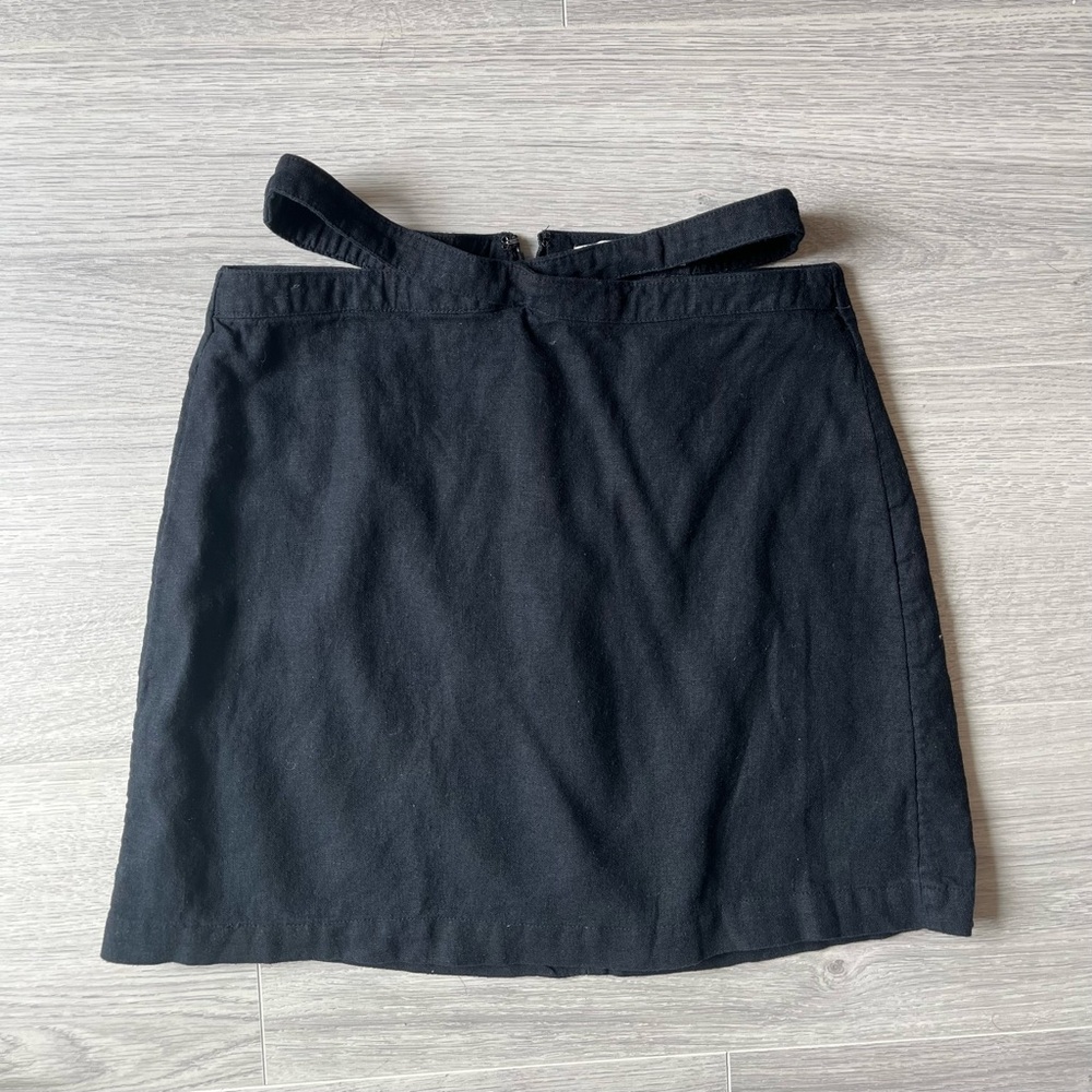 Abercrombie & Fitch Black Mini Skirt with Crisscross Waist Design Size XS EUC